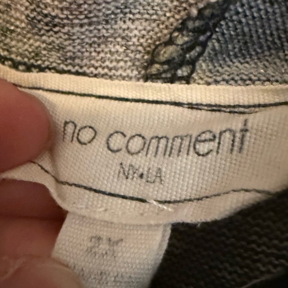 🧡15 for $20🧡 No Comment Black Floral Long sleeve|hooded lightweight sweater - Picture 4 of 6